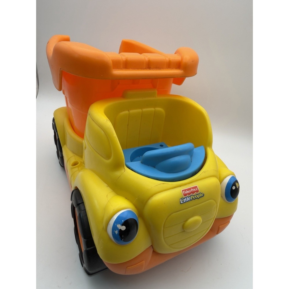 Fisher-Price Little People Dump Truck Toy 2009 Ages 1-4 Years. Works!